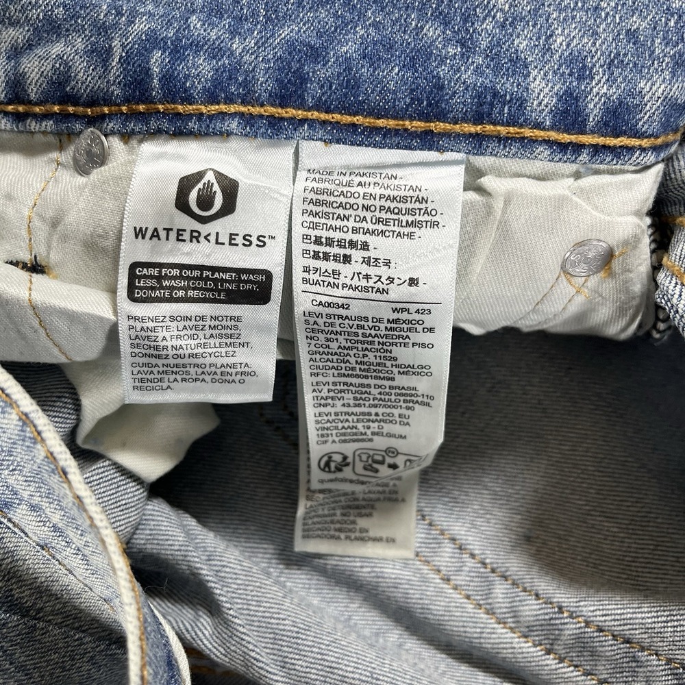Levis 511 Slim Fit Distressed Blue Jeans Mens 30x32 True Fit 32x32 Light Wash - Picture 13 of 15
